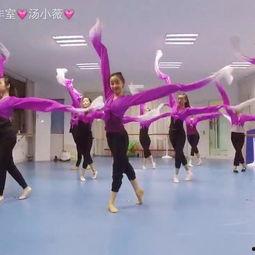 热身舞蹈成人团建视频,成人团建活力开场