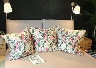 成人床头靠枕测评视频